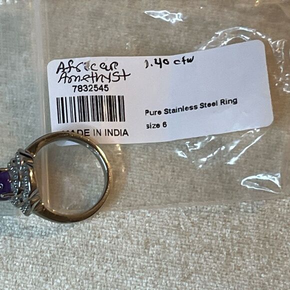 African Amethyst Floral Pure Stainless Steel Ring Size 6
NWT - Picture 10 of 11